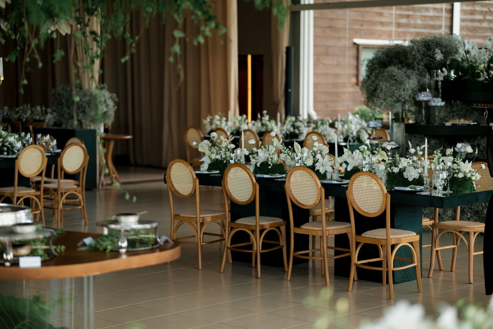 Event Decor & Floral Design — photo 2