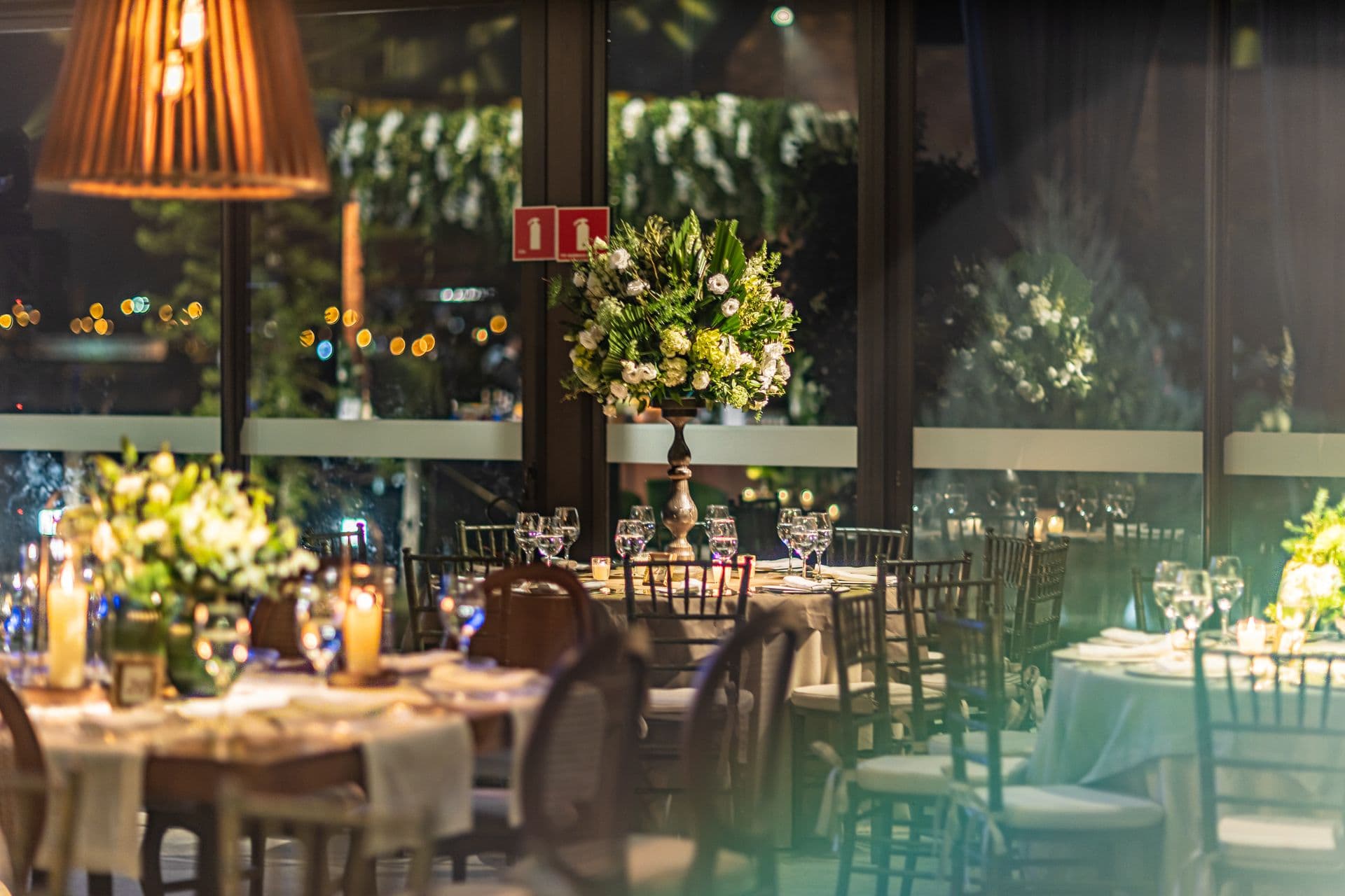 Event Decor & Floral Design — photo 3